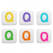 Buchstaben Perlen aus Acryl Q Multicolour-weiss