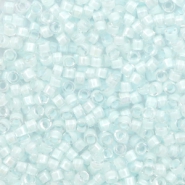 Miyuki Perlen delica's 11/0 Lined luster crystal aqua mist