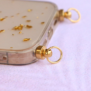 DIY-Tutorial: ''Wie Sie die Schraubnieten einer Handykette an einer Handyhülle befestigen'' 