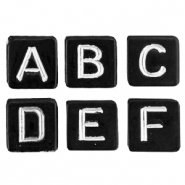 Buchstaben Perlen aus Acryl Mix Schwarz-weiss