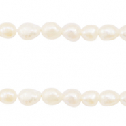 BQ S&uuml;sswasserperlen Nugget oval 4-5x3-4mm Natural white