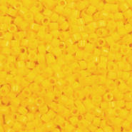 Miyuki Perlen delica's 11/0 Opaque canary yellow DB-1132