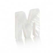 Muschel Anh&auml;nger S&uuml;&szlig;wasserperlmutt Buchstaben M White (Naturliche Farbe Muschel)