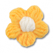 Geh&auml;kelte Blume Yellow-off white