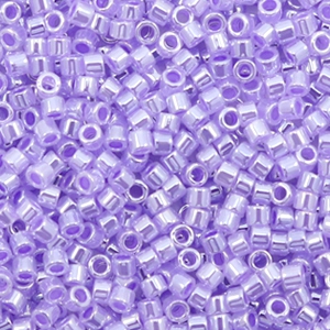 Miyuki Perlen delica's 11/0 Ceylon purple