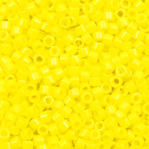 Miyuki Perlen delica's 11/0 Opaque yellow