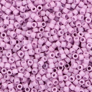 Miyuki Perlen delica's 11/0 Duracoat opaque dyed crocus purple DB-2136