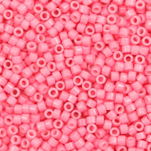 Miyuki Perlen delica's 11/0 Duracoat opaque dyed carnation pink DB-2117