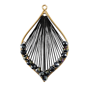 Geh&auml;kelte Anh&auml;nger mit Makramee Band und Facettperlen Tropfen Gold-metallic black