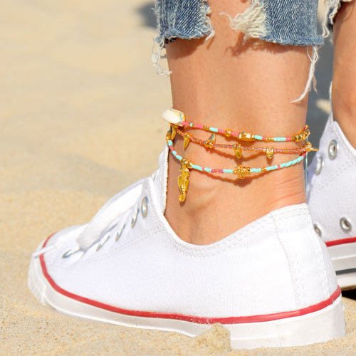 Trendy Fusskettchen f&uuml;r den Sommer