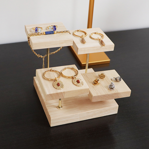 Genug vom Suchen? Setzen Sie Schmuck-Aufbewahrboxen ein.