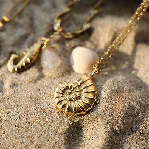 Mit Sea-Life-Anh&auml;nger zu stilvollem Schmuck