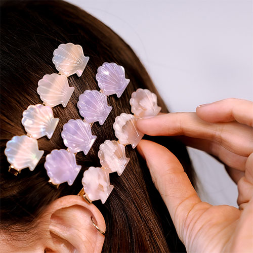 Einzigartige Sommerlooks mit unseren Haarspangen und Klammern