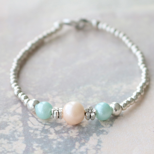 Entwerfe einen fr&ouml;hlichen Sommerlook mit unseren Glasperlen Pearl Glitzer und DQ Metall Perlen&hellip;herrlich 