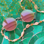 Sonnige Tage! DIY Sonnenbrillenkordel mit Kauri Muscheln, Pompoms, Makram&eacute; und mehr!