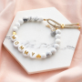 Get inspired: dieser Schmuck mit Buchstaben Perlen ist f&uuml;r Mutter & Tochter