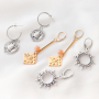 Sie machen diesen Schmuck mit dem beliebten DQ Metall: