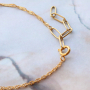 Sehen Sie hier, wie Sie den sch&ouml;nsten personalisierten Schmuck selbst herstellen k&ouml;nnen: