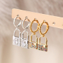 Sie k&ouml;nnen diesen trendigen Schmuck mit den neuesten Schloss Anh&auml;ngern herstellen: