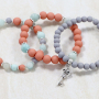 So machen Sie fantastische Armb&auml;nder mit Acryl Perlen: