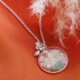 Sie k&ouml;nnen den sch&ouml;nsten Schmuck mit getrockneten Blumen Anh&auml;ngern machen!