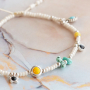 Hier erfahren Sie, wie Sie angesagten Schmuck mit Regenbogen-Perlen, -Anh&auml;ngern und -Zwischenst&uuml;cken aus Metall in Designerqualit&auml;t gestalten. 