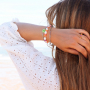 Lassen Sie sich von diesen farbenfrohen Accessoires inspirieren und gestalten Sie sommerlichen Trendschmuck