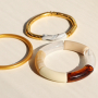 Eine Armbandkollektion mit bunten Tube Acrylperlen designen