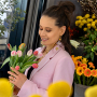 Seien Sie kreativ und entwerfen Sie trendig floralen Schmuck