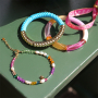 Designideen f&uuml;r Armb&auml;nder mit Acrylperlen, facettierten Perlen und Schmuckb&auml;ndern mit Text