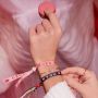Armb&auml;nder aus Valentinsb&auml;ndchen mit Text herstellen