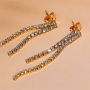 Ohrparty mit Creolen und Stecker