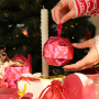 Weihnachtliche Verpackungen, die das Schmuckgeschenk festlich machen 