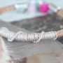 Faux eco Nappa Leder gesteppt und sch&ouml;ne Farben Perlen zusammengef&uuml;gt zu einer hippen Schmuck Kreation!