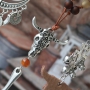 Faszinierender Schmuck mit unseren sch&ouml;nenDQ Leder B&uuml;ffelkopf Anh&auml;nger in einer neuen kleinen Gr&ouml;sse!
