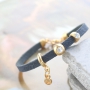 Diese sch&ouml;nen Armb&auml;nder machen Sie mit dem sch&ouml;nsten Reihmaterial und unseren phantastischen neuen Artikeln aus DQ Metall mit u.a. sch&ouml;nen Mini Anh&auml;ngern.