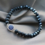 Das m&uuml;ssen Sie sehen! Stilvolle Inspiration Schmuck aus Acryl Perlen und verschiedenen Reihmaterialien, zusammengestellt in dunklen T&ouml;nen wie z.B. Blau und Anthrazit!