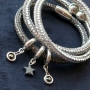 Armb&auml;nder mit Glitzer die zeitlos, schick und festlich sind aus Glitzerkordel mit Strass und Glitzer Imitat Leder